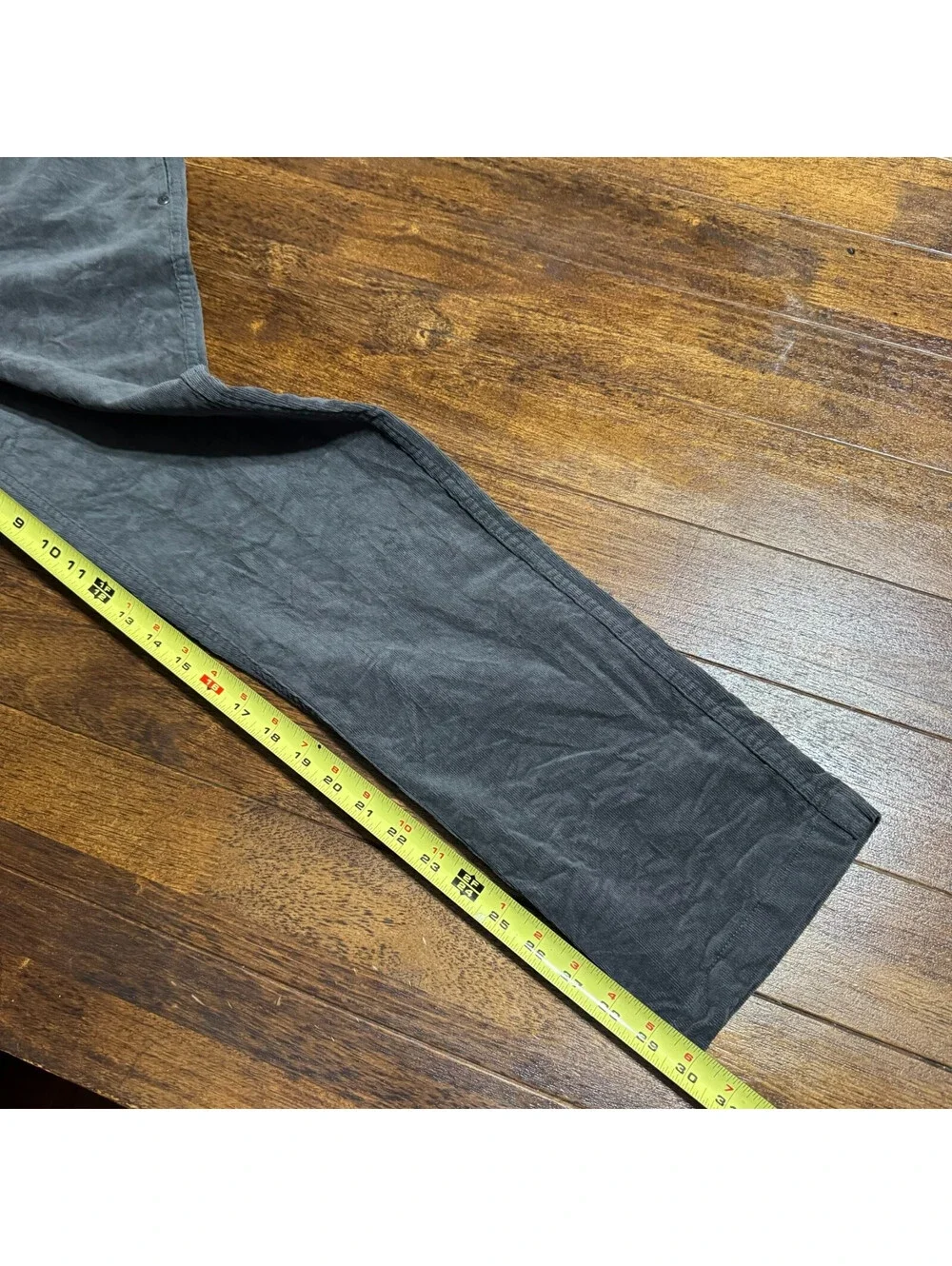 Vuori Optimist Corduroy Pants Mens Large Dark Grey Tapered Stretch V440 30